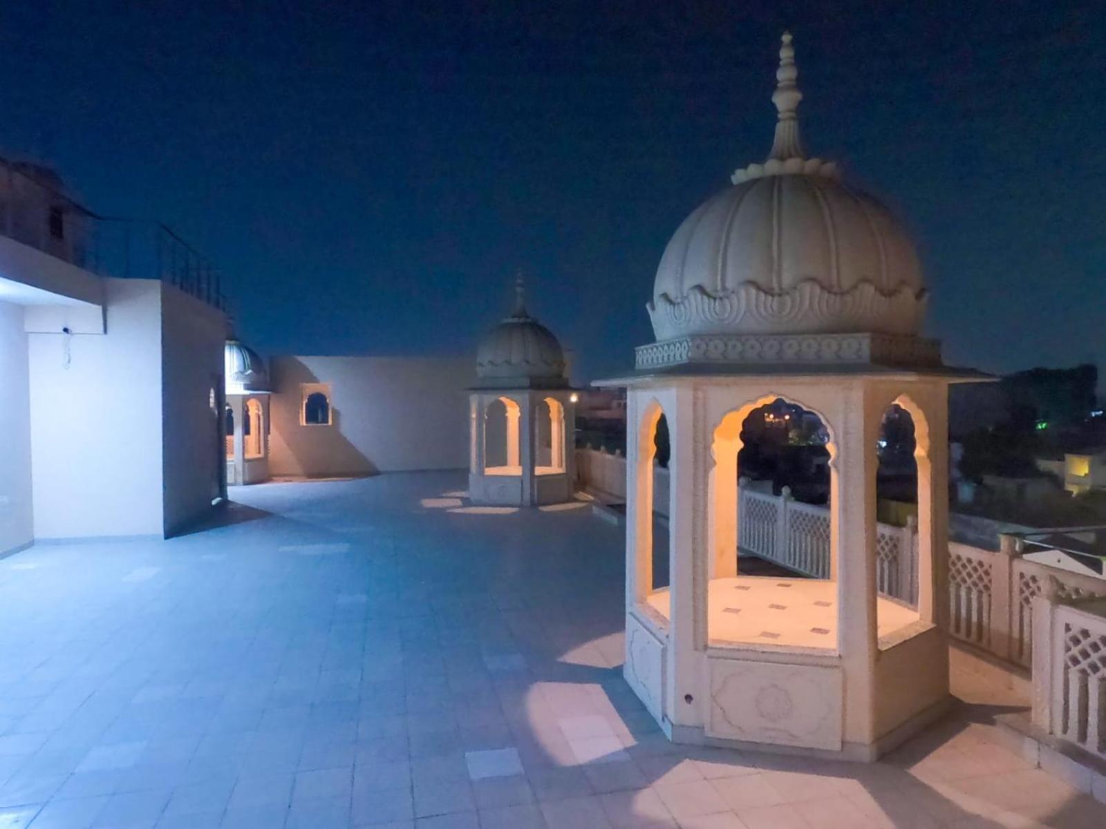 The Taj Vista Agra- Walking Distance To Taj Mahal 호텔 아그라 외부 사진